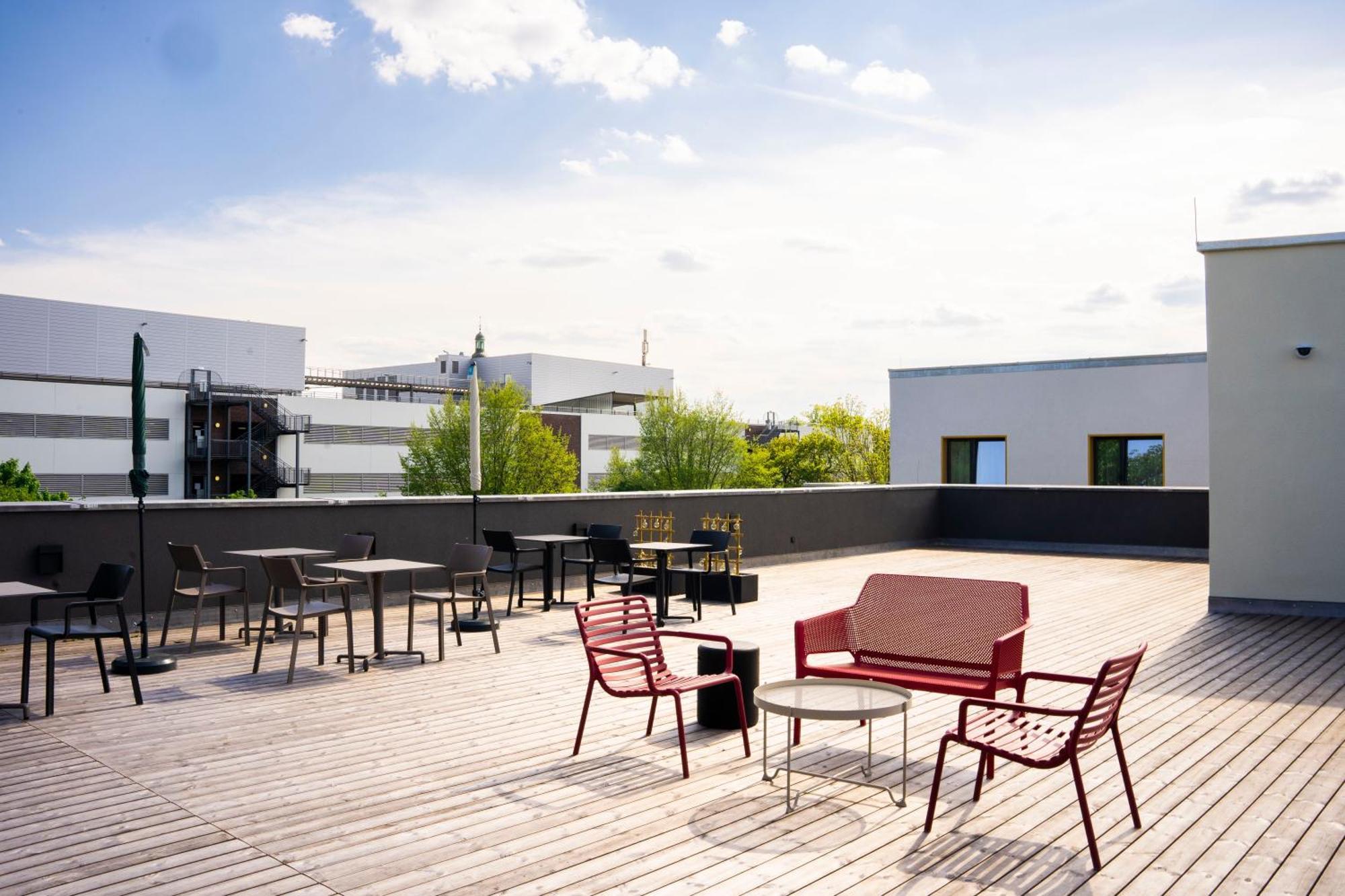 The Base Berlin One Hotel Luaran gambar