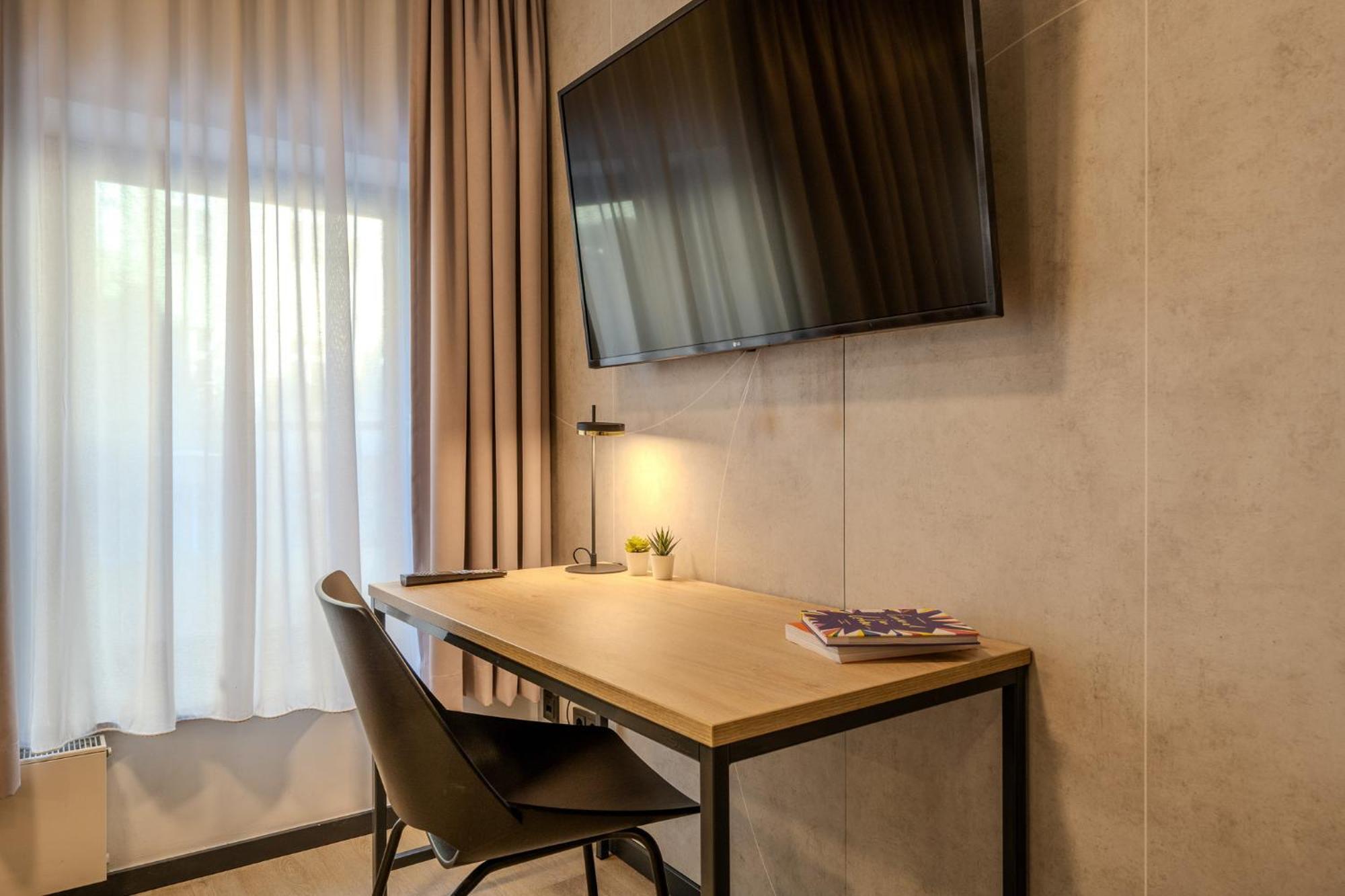 The Base Berlin One Hotel Luaran gambar