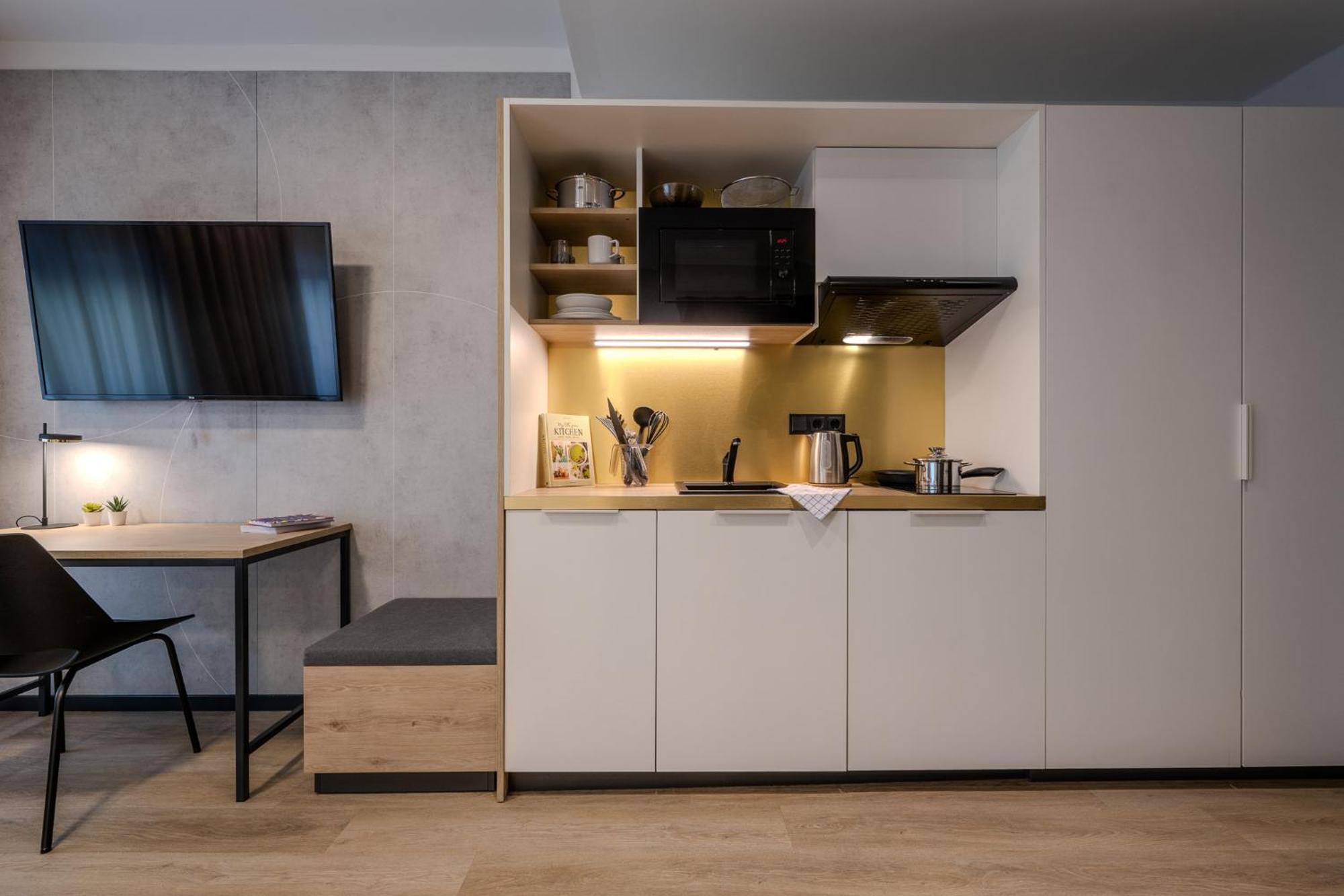 The Base Berlin One Hotel Luaran gambar
