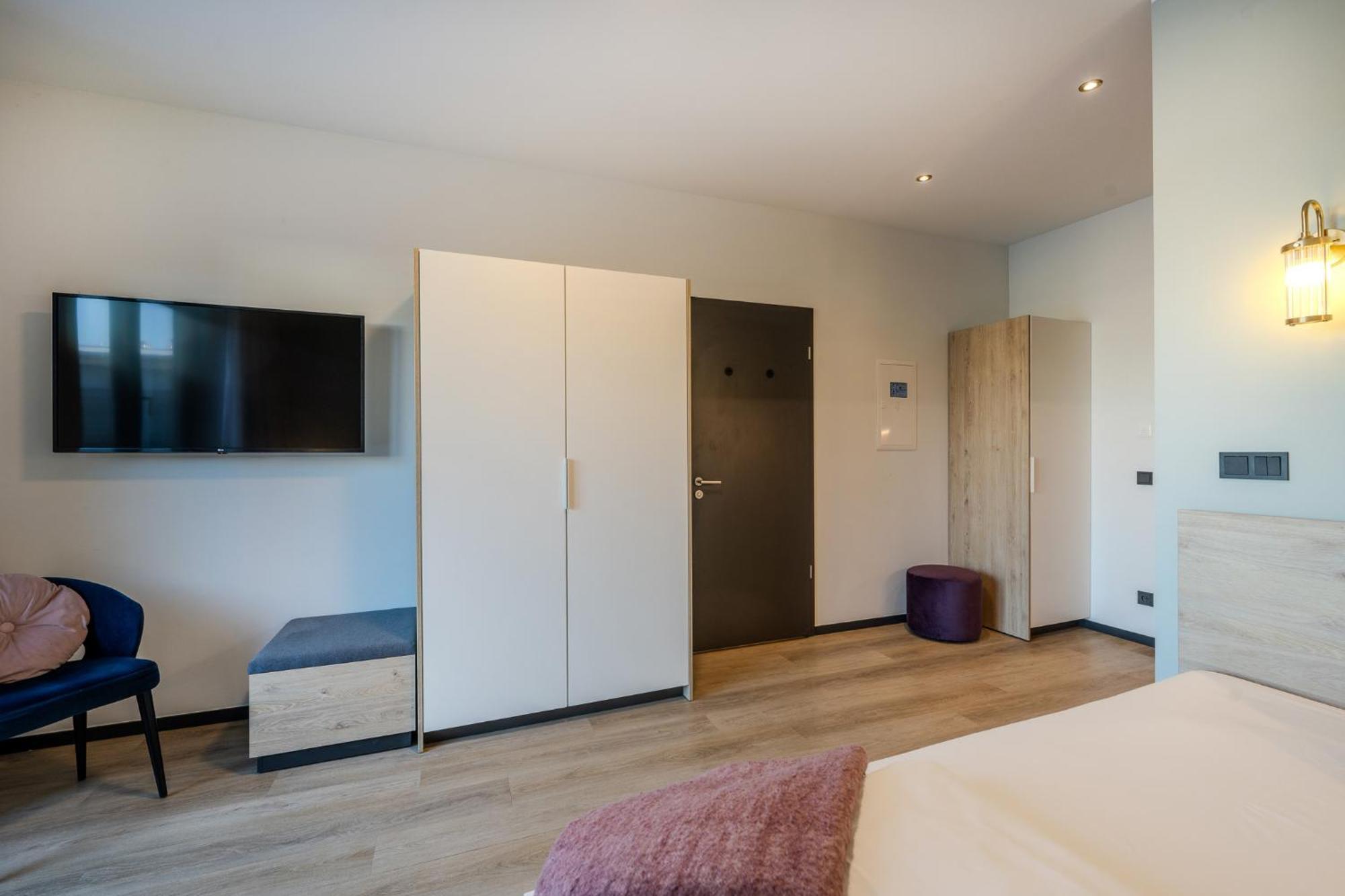 The Base Berlin One Hotel Luaran gambar
