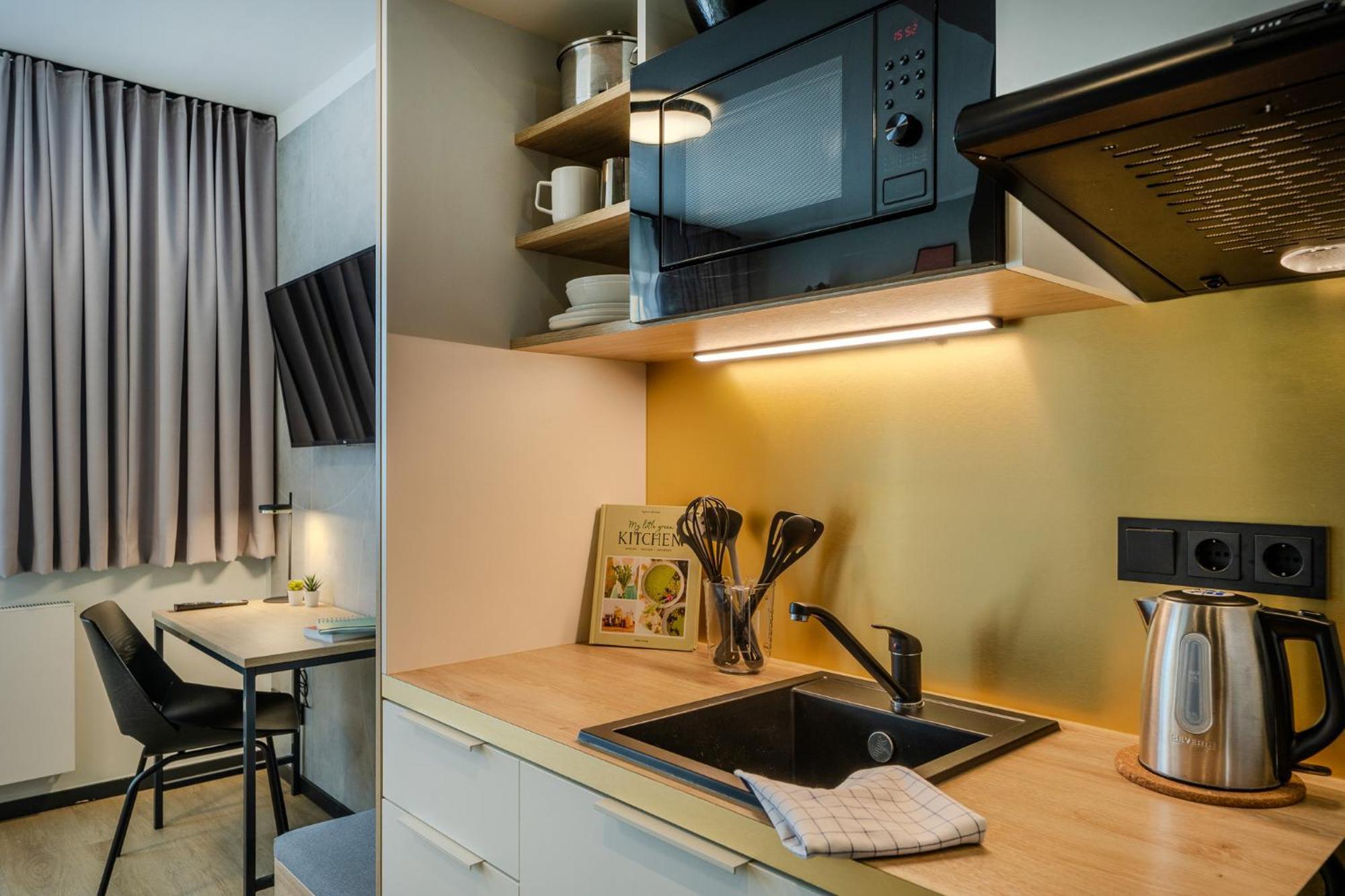 The Base Berlin One Hotel Luaran gambar